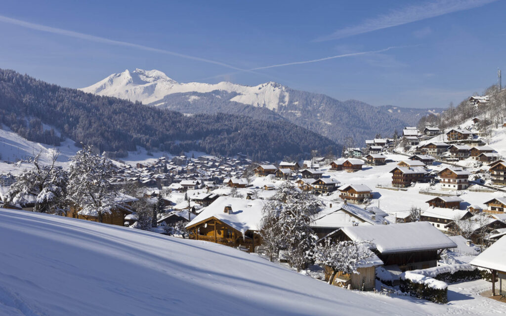 Luxury Ski Chalet Holiday Rentals in Morzine, France