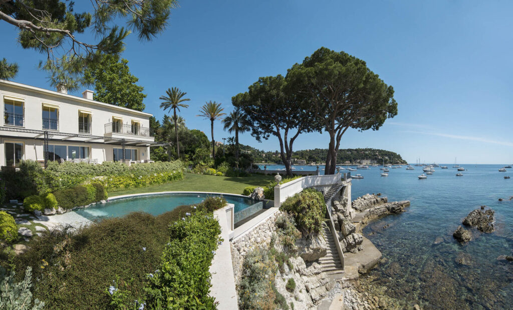 Luxury Villa Holiday Rentals in Cap Ferrat, France