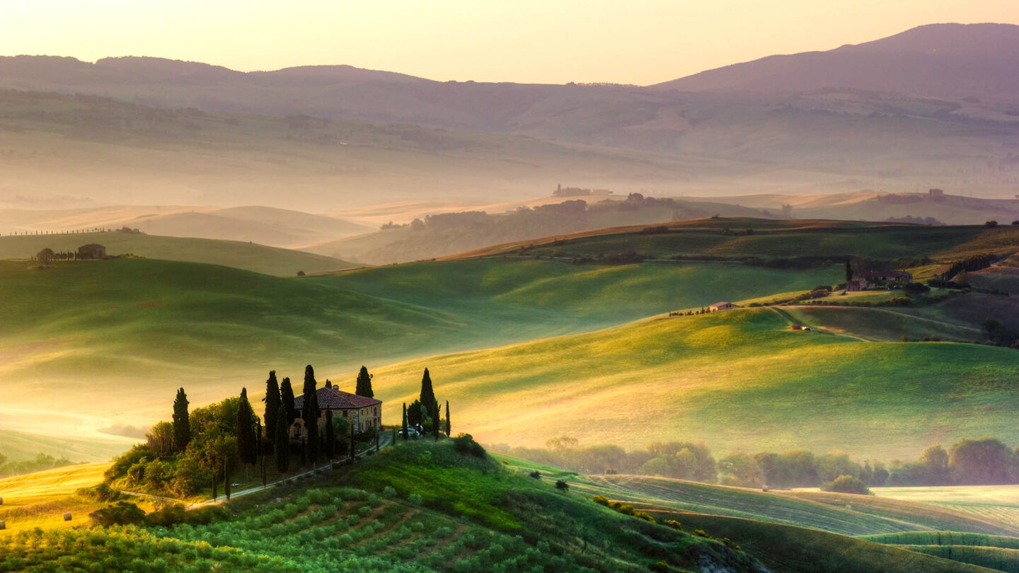 Luxury Villa Holidays and Rentals in Tuscany Italy