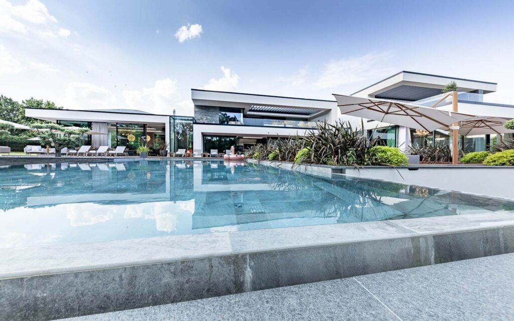 Ultima Grand Villa Geneva Outdoor Pool and terrace