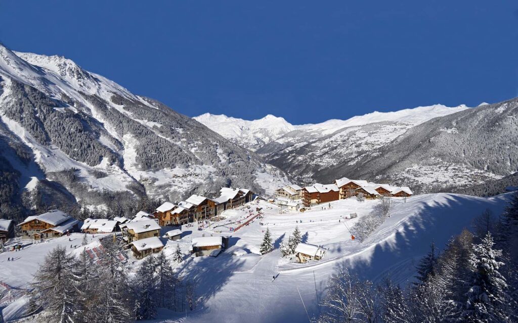 Luxury Ski Chalet Holiday Rentals Sainte Foy, France