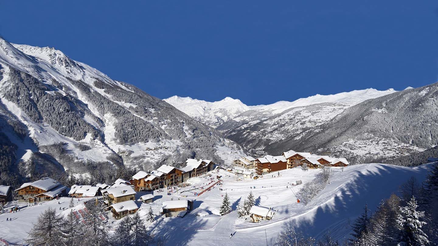 Luxury Ski Chalet Holiday Rentals Sainte Foy, France