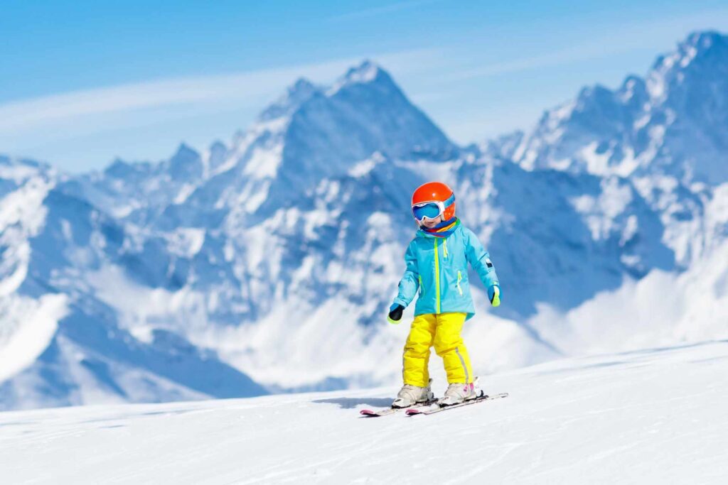 shutterstock 741074590 Kid skiing