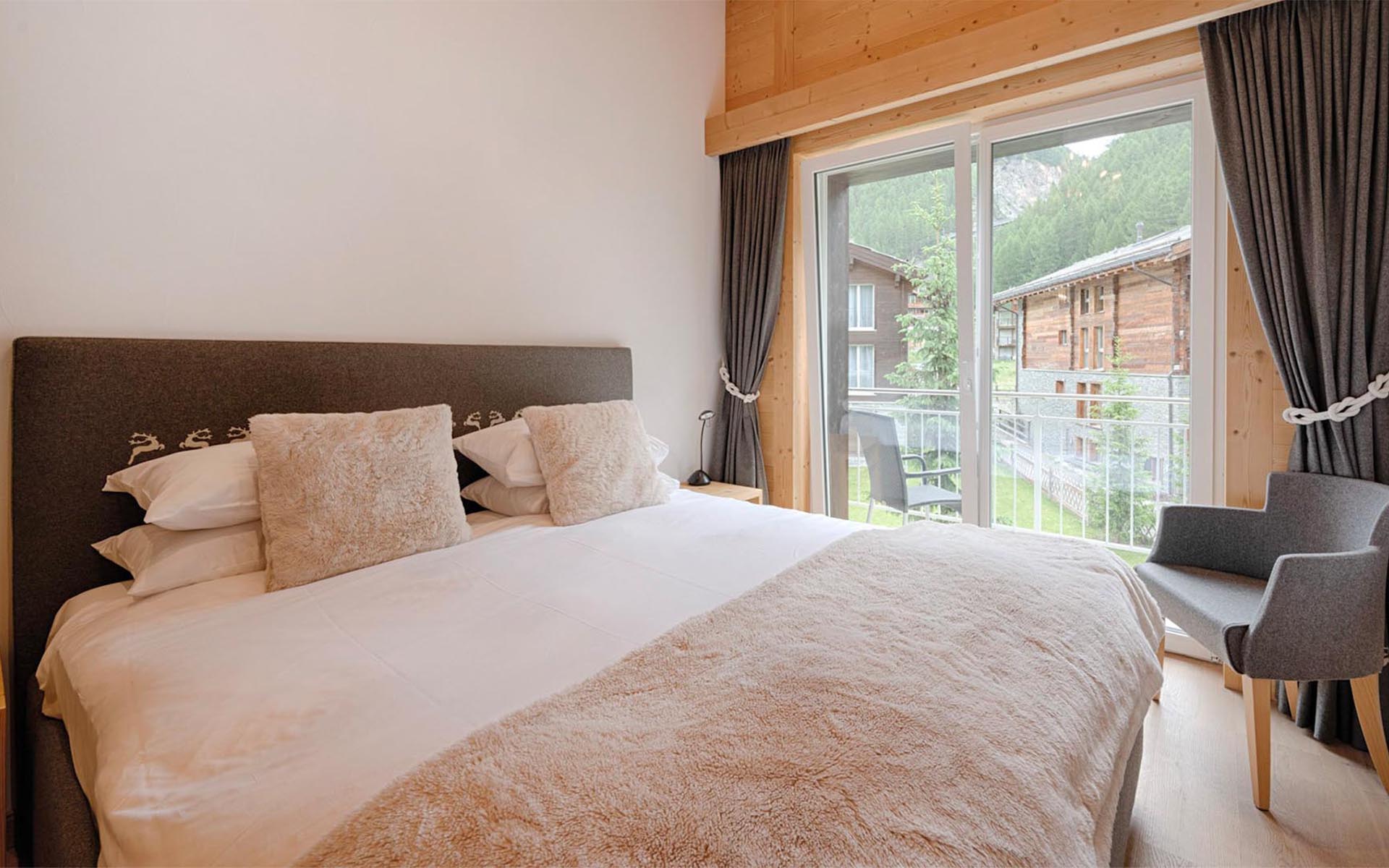 Tuftra 5 Bedroom Penthouse, Zermatt