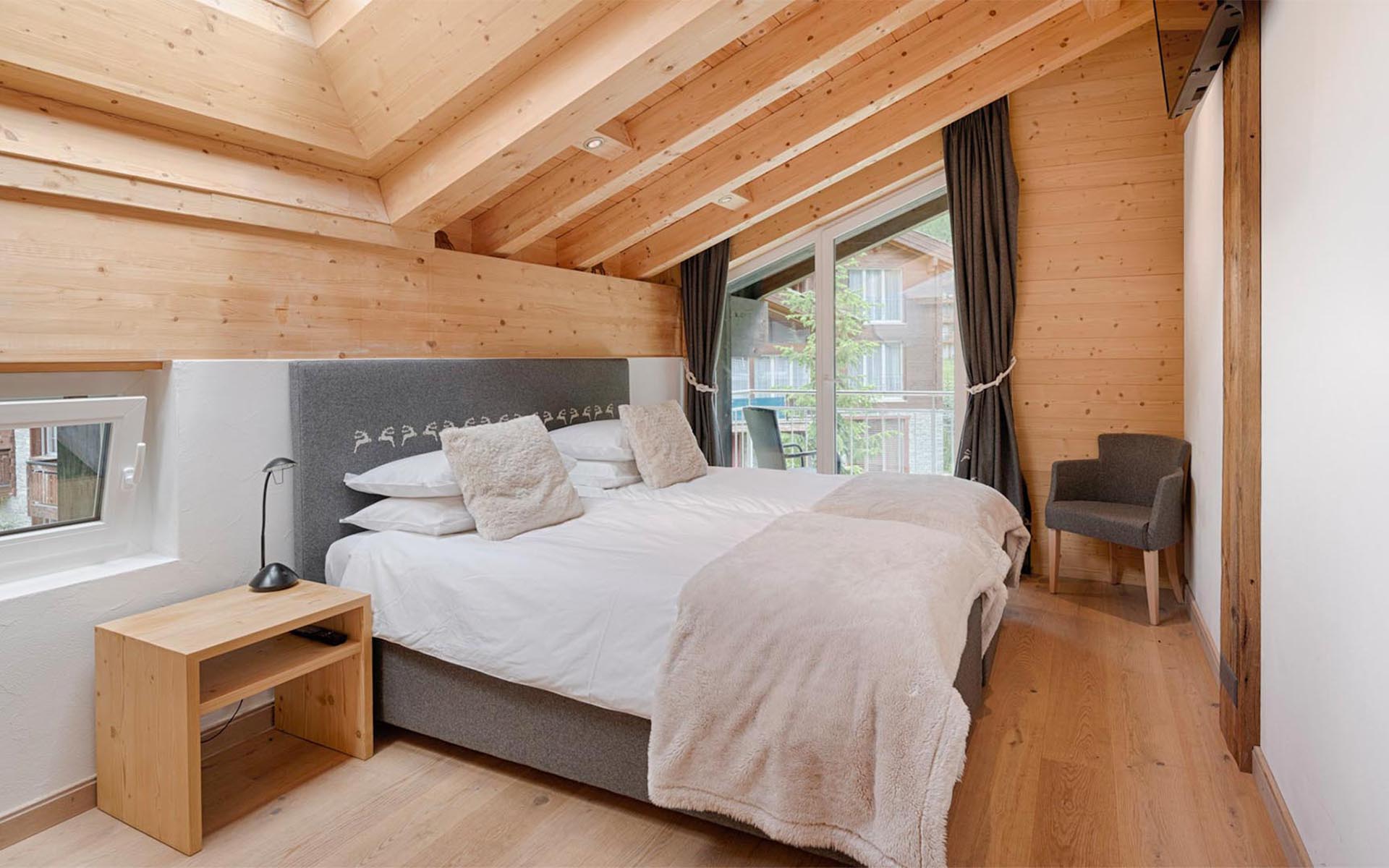 Tuftra 5 Bedroom Penthouse, Zermatt
