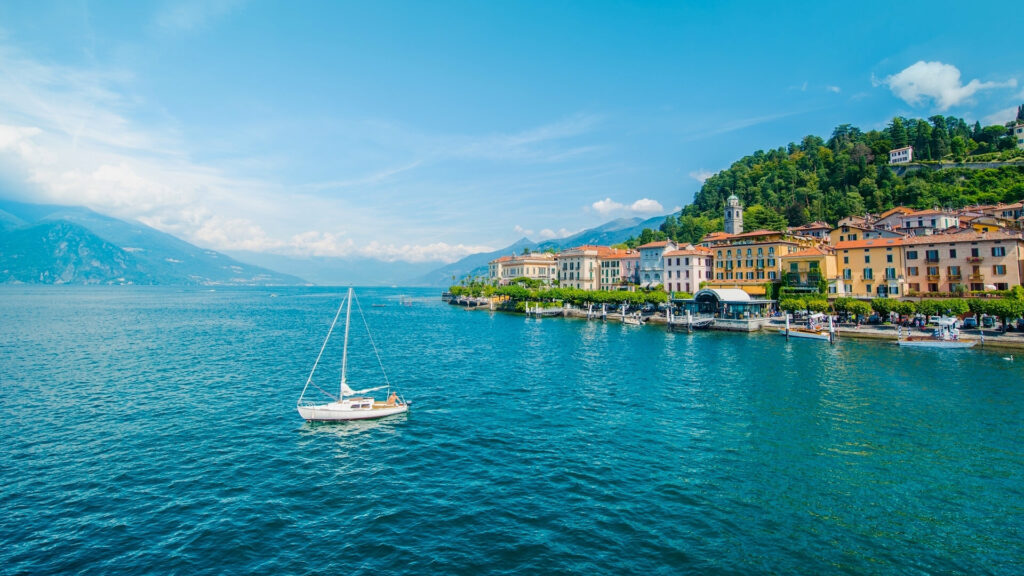 Ballagio boat lake como