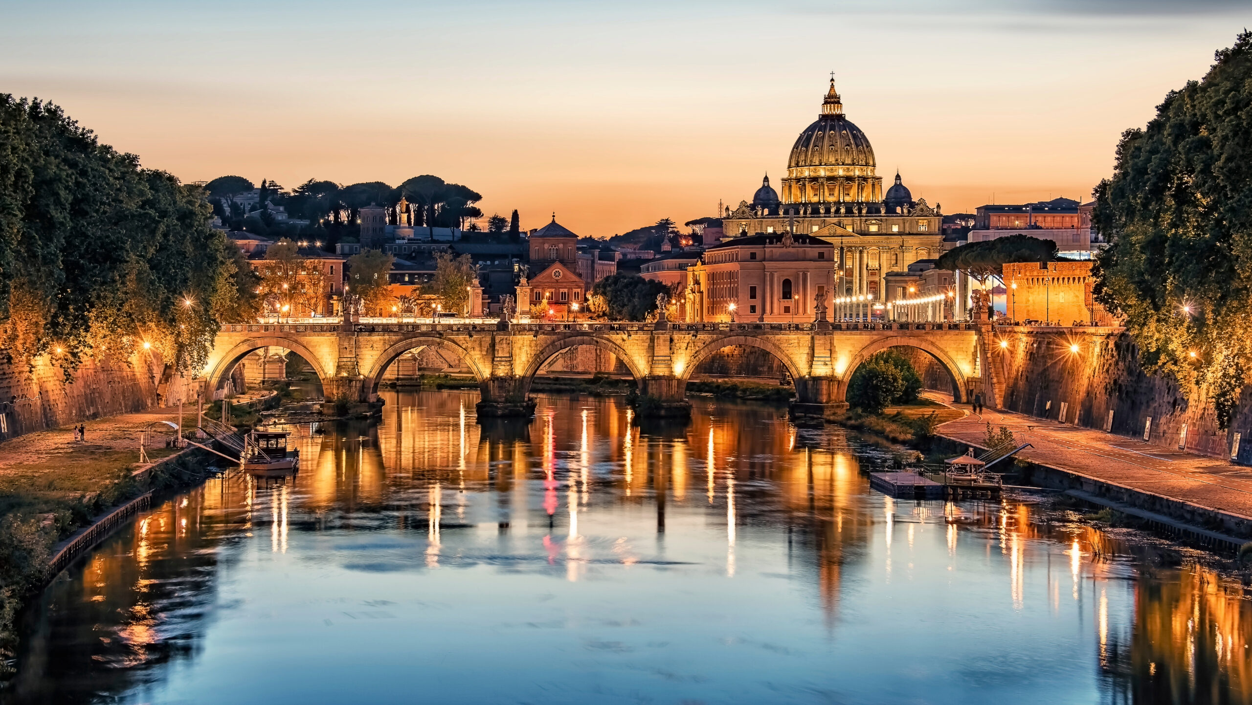 Rome City at Night Featured Image Resized