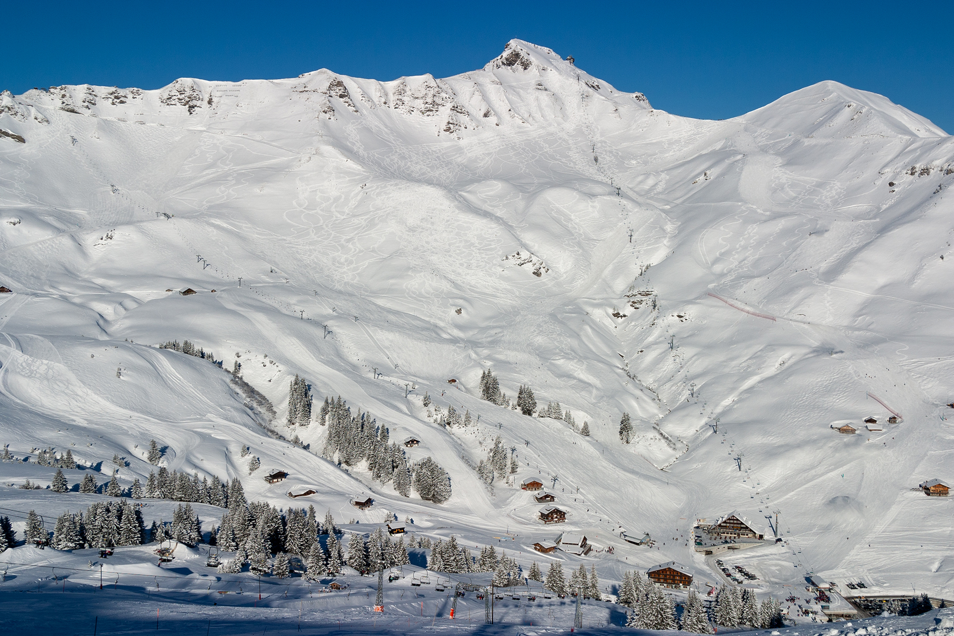 Portes du soleil cover photo